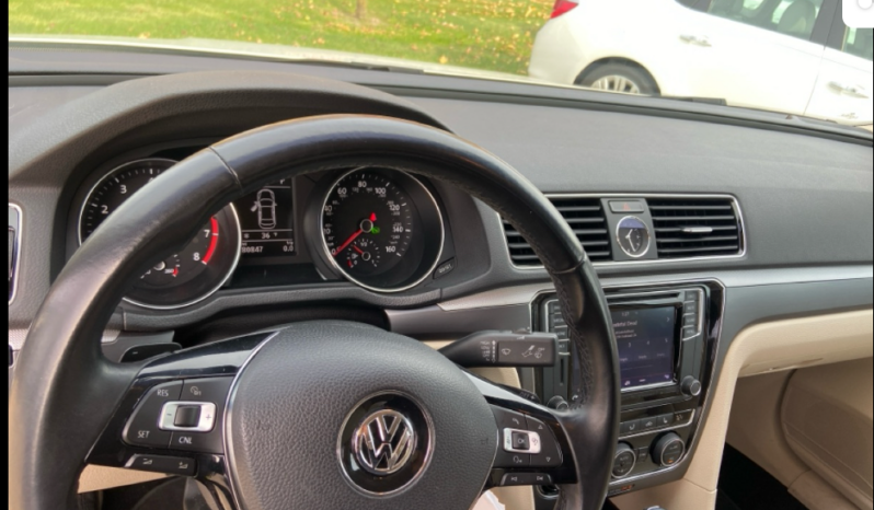 
								2017 Volkswagen Passat R-Line full									