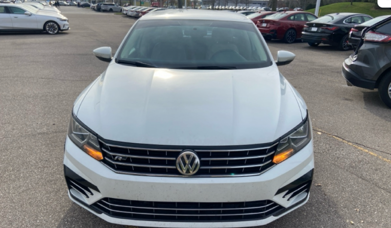 
								2017 Volkswagen Passat R-Line full									