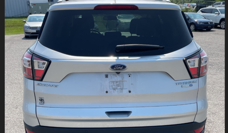 
								2018 Ford Escape Titanium full									