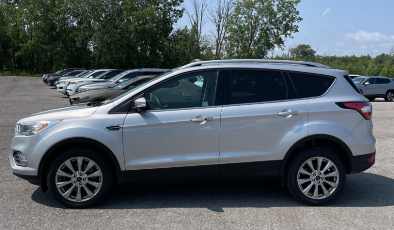 
								2018 Ford Escape Titanium full									