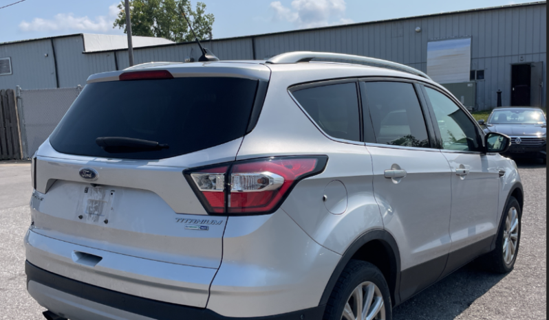 
								2018 Ford Escape Titanium full									