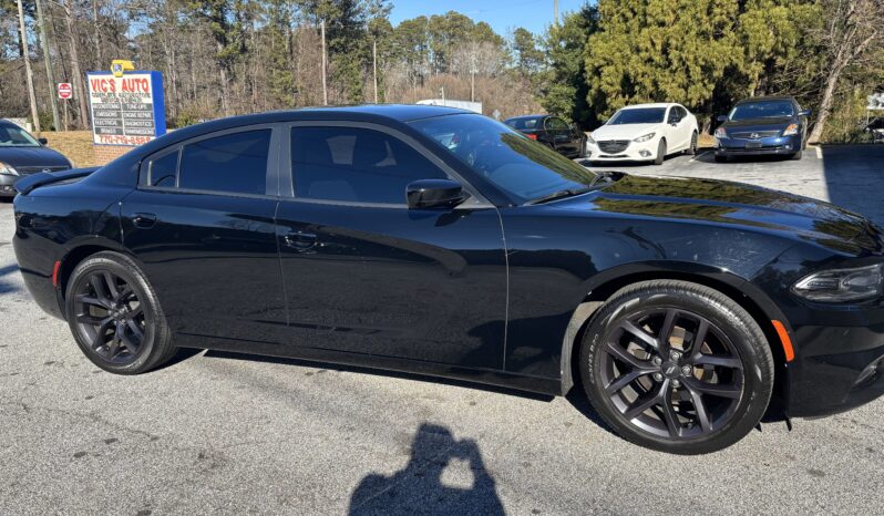 
								2020 Dodge Charger SXT full									